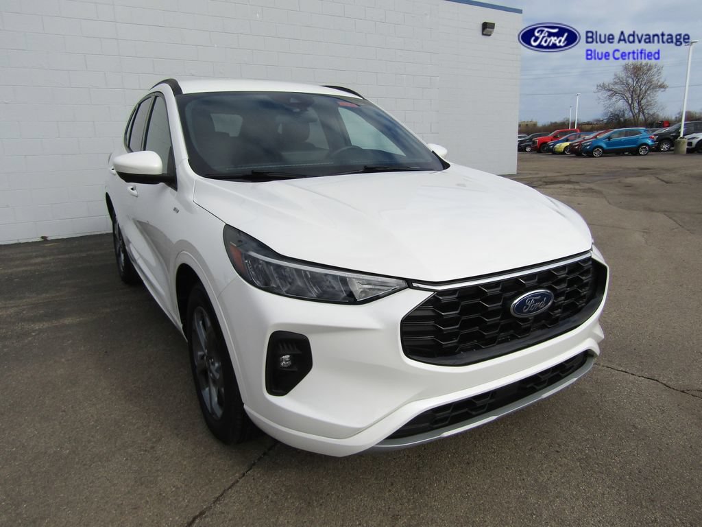 Certified 2023 Ford Escape ST-Line Select w/ Tech Pack #2 AWD/4WD image 8