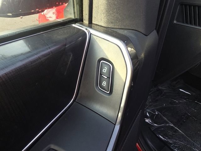 Certified 2022 Ford F150 XLT w/ Equipment Group 302A High image 19