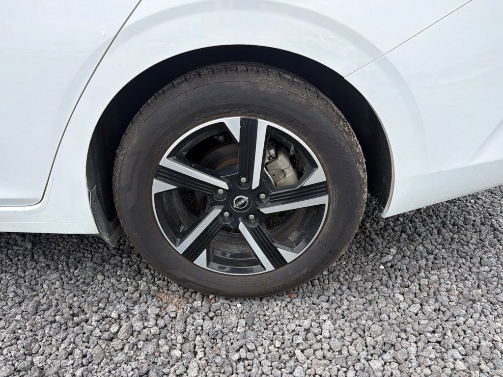 Used 2024 Nissan Sentra SV FWD image 19