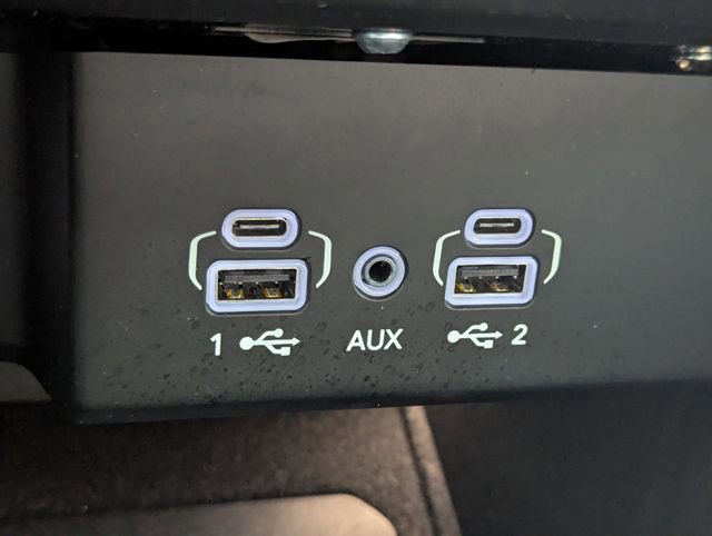 Used 2023 Jeep Wagoneer Series III w/ Preferred Equipment Group image 23