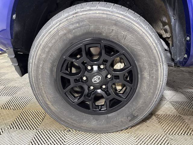Used 2022 Toyota Tacoma SR5 w/ Technology Package RWD image 11