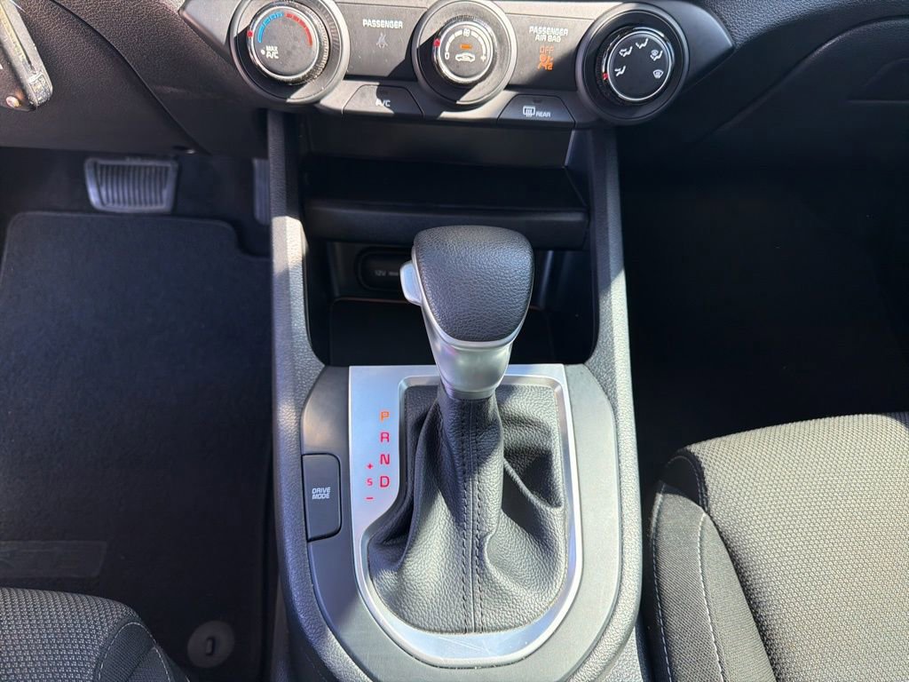 Used 2022 Kia Forte LXS w/ LXS Technology Package image 27