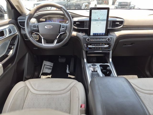 Certified 2020 Ford Explorer Platinum w/ Premium Technology Package AWD/4WD image 17
