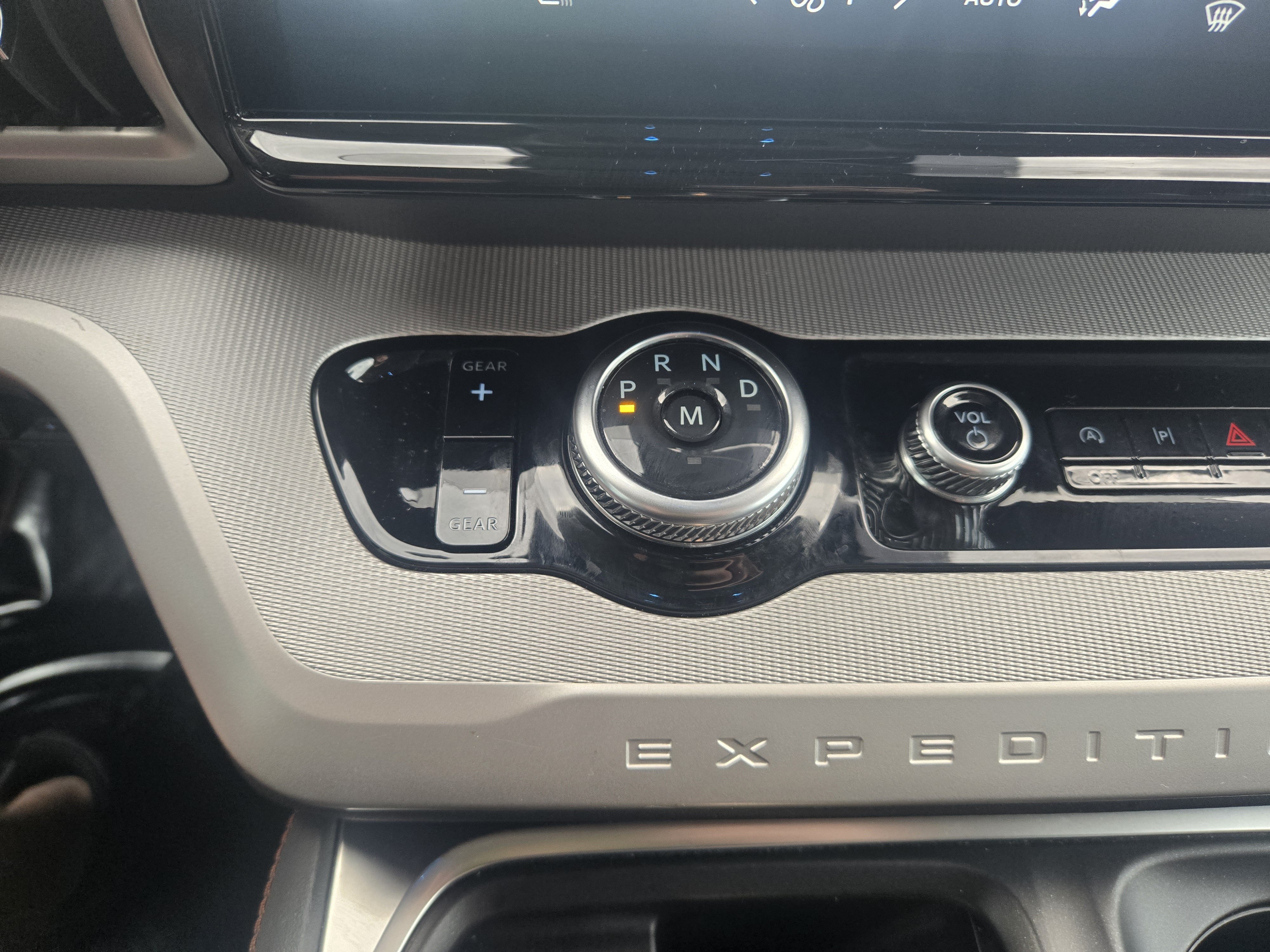 Certified 2025 Ford Expedition Max Active AWD/4WD image 22