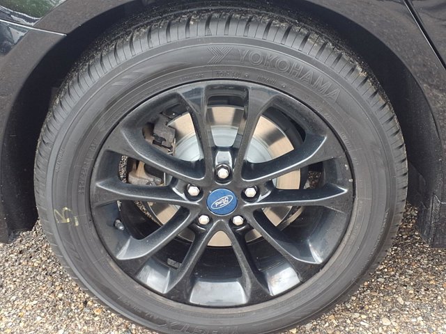 Certified 2020 Ford Fusion SE FWD image 25