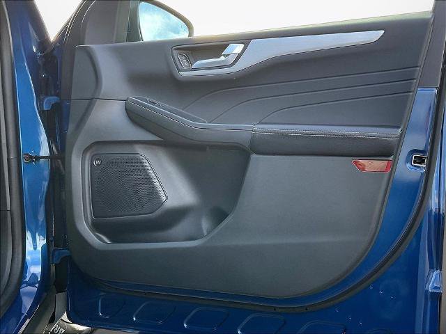 Certified 2023 Ford Escape Platinum w/ Premium Technology Package AWD/4WD image 31