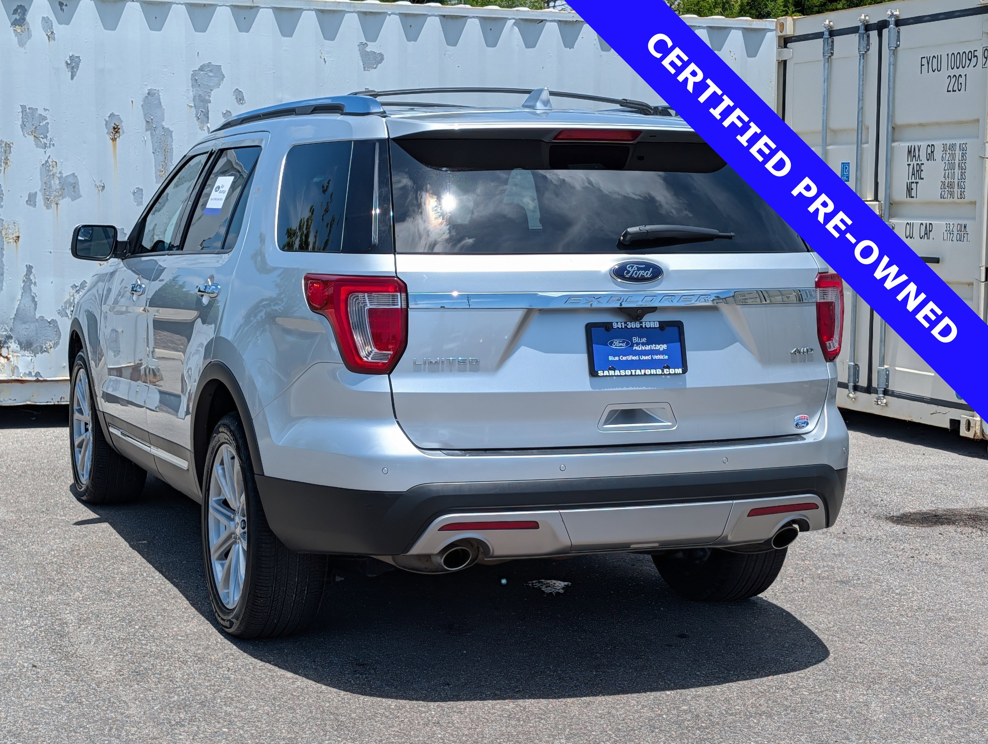 Certified 2017 Ford Explorer Limited AWD/4WD image 6