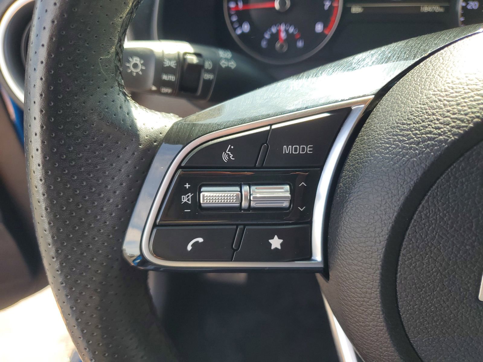 Used 2024 Kia Forte GT-Line FWD image 18