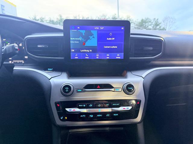 Certified 2022 Ford Explorer XLT w/ Equipment Group 202A image 17