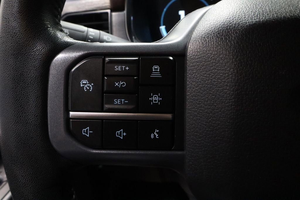 Certified 2023 Ford F150 Lariat w/ Equipment Group 502A High image 26