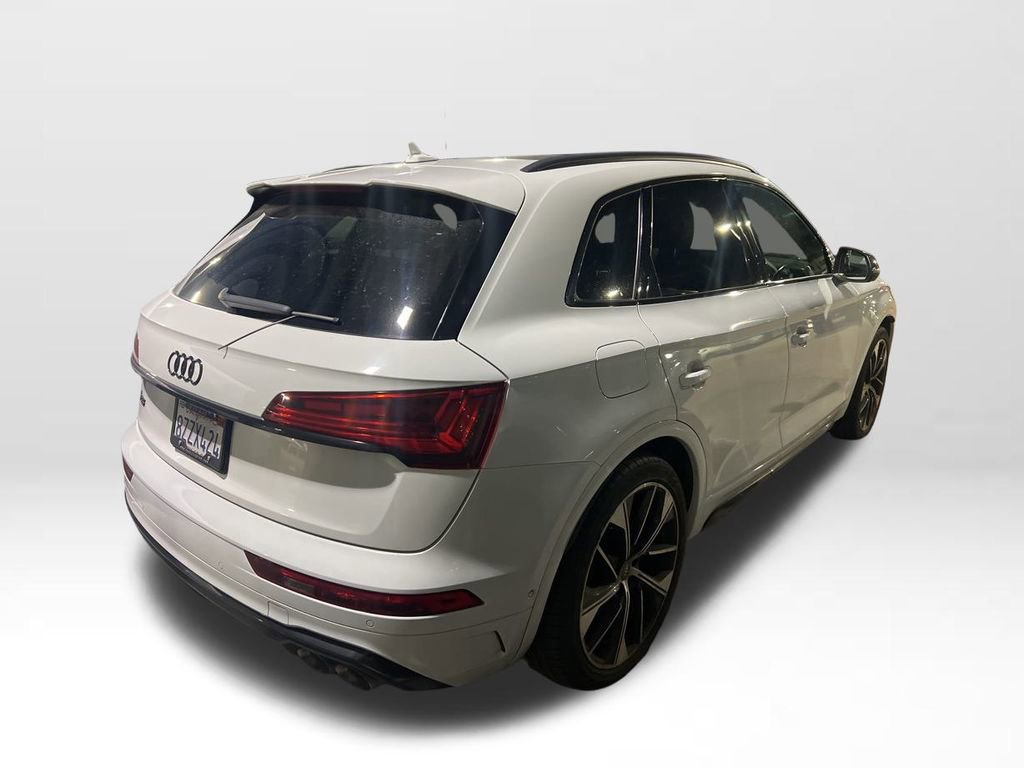 Used 2022 Audi SQ5 Prestige w/ Prestige Package image 3