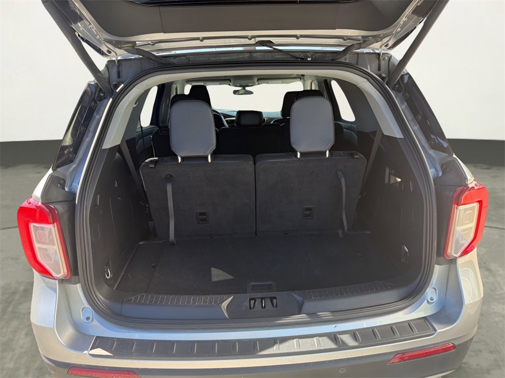 Certified 2024 Ford Explorer XLT w/ Equipment Group 202A image 21