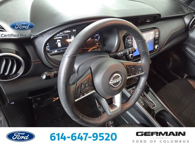 Used 2023 Nissan Kicks SR w/ Interior Electronics Package FWD image 16