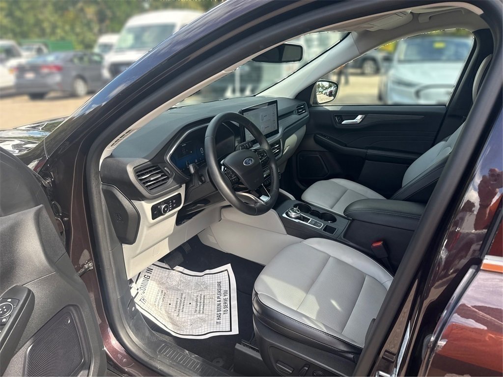 Certified 2023 Ford Escape Platinum image 9