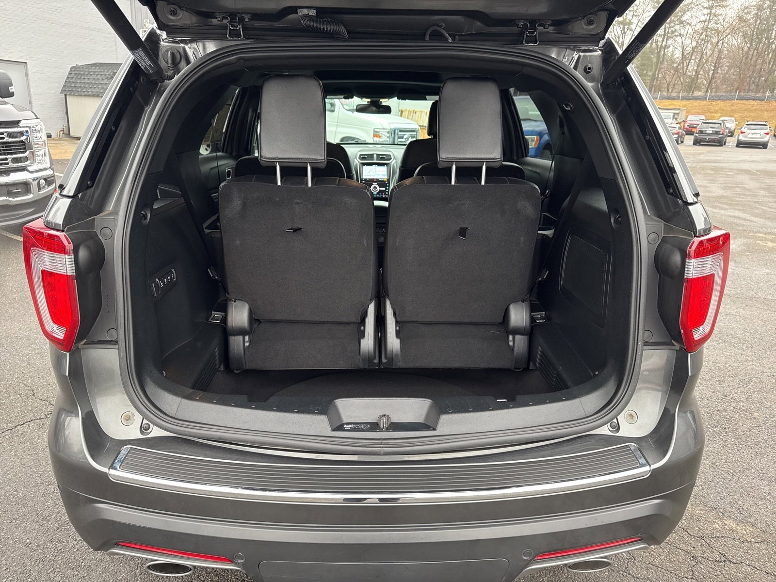 Certified 2019 Ford Explorer Limited w/ Ford Safe & Smart Package image 16