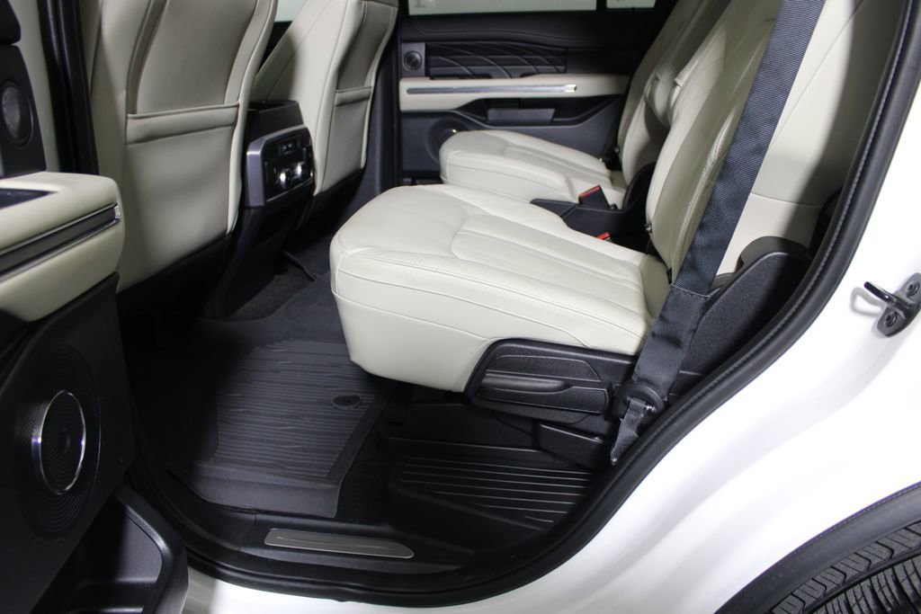 Certified 2020 Ford Expedition Platinum image 10