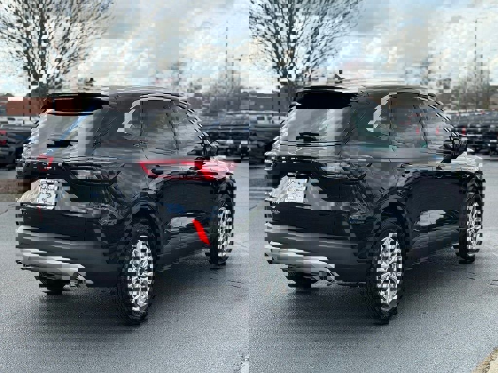 Certified 2023 Ford Escape Active image 4