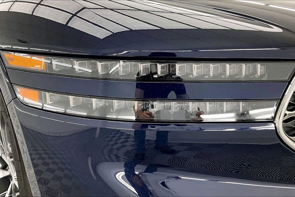 Used 2024 Genesis G90 3.5T image 29