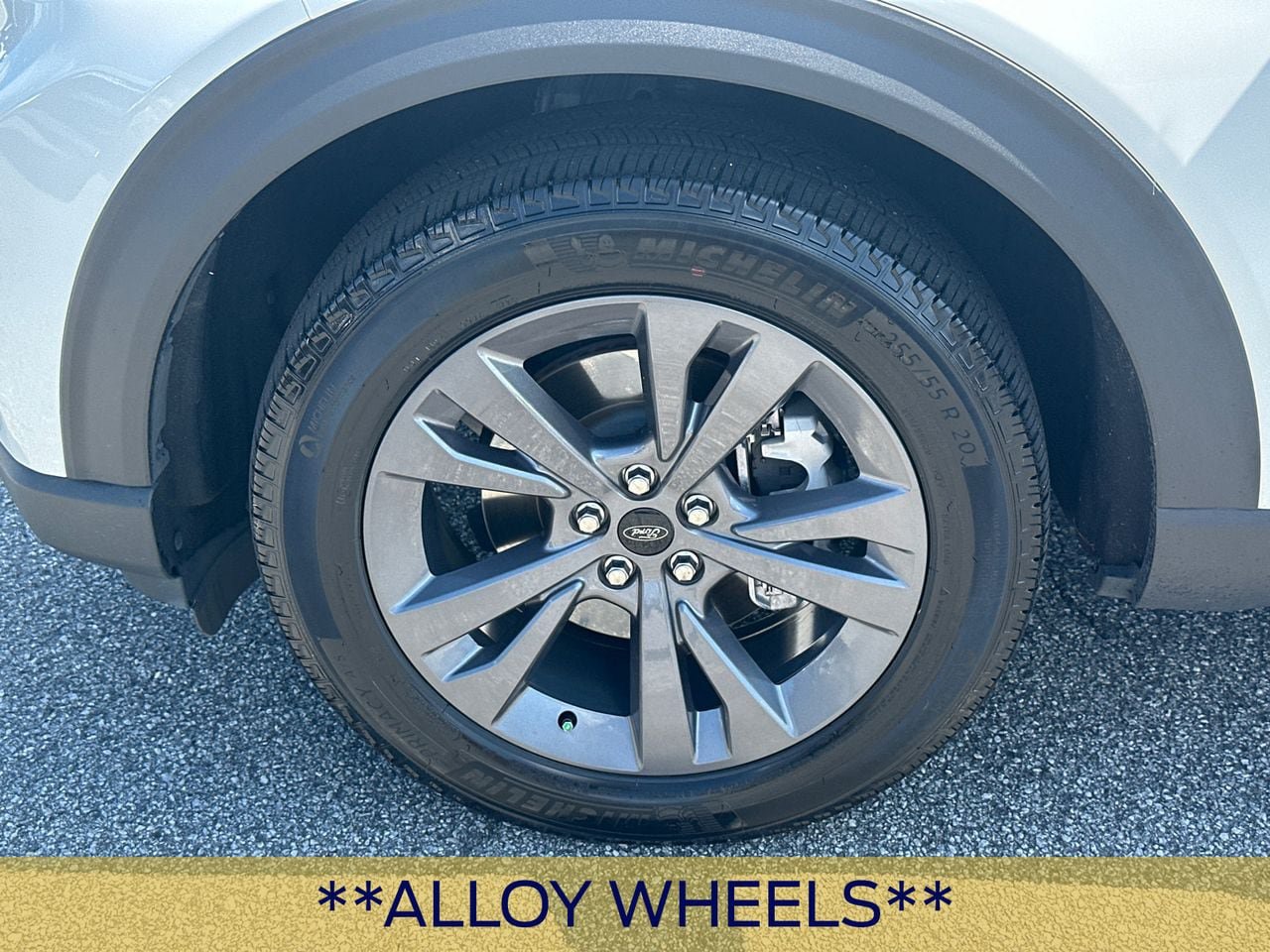 Certified 2025 Ford Explorer Active w/ Active Comfort Package AWD/4WD image 13