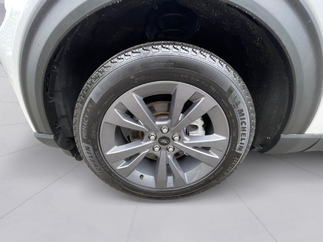 Certified 2023 Ford Explorer XLT w/ Equipment Group 202A AWD/4WD image 9