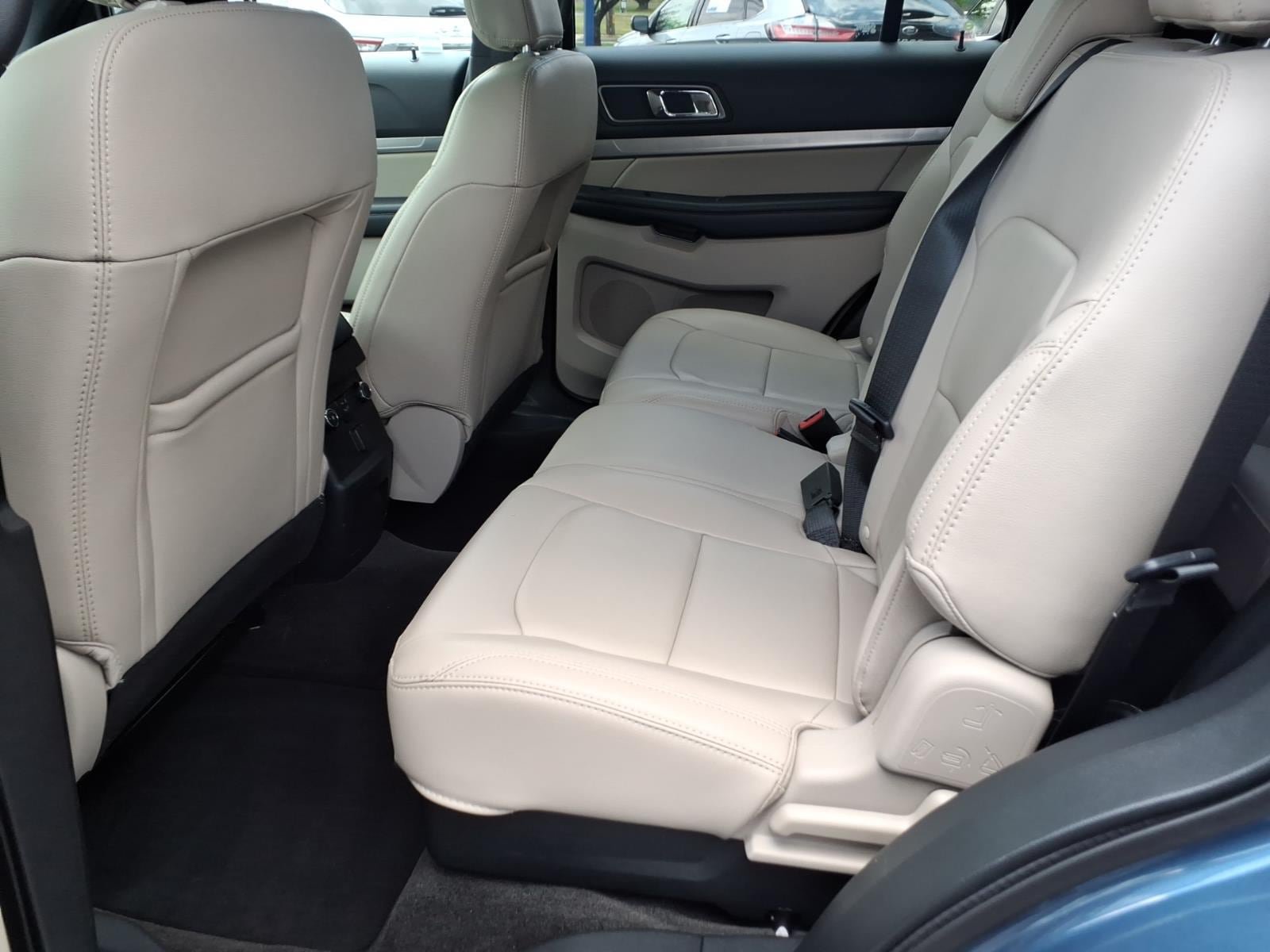 Certified 2018 Ford Explorer XLT w/ Equipment Group 202A AWD/4WD image 13