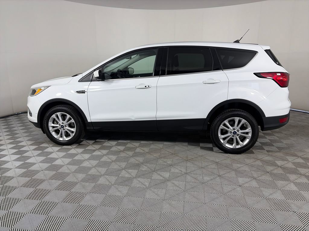 Certified 2019 Ford Escape SE image 4