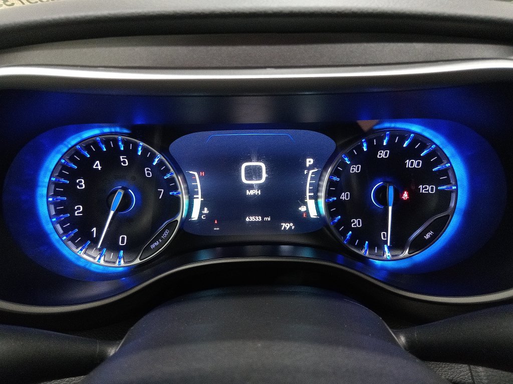 Used 2024 Chrysler Pacifica Touring-L FWD image 19