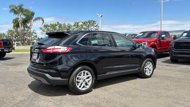Certified 2024 Ford Edge SEL AWD/4WD image 3