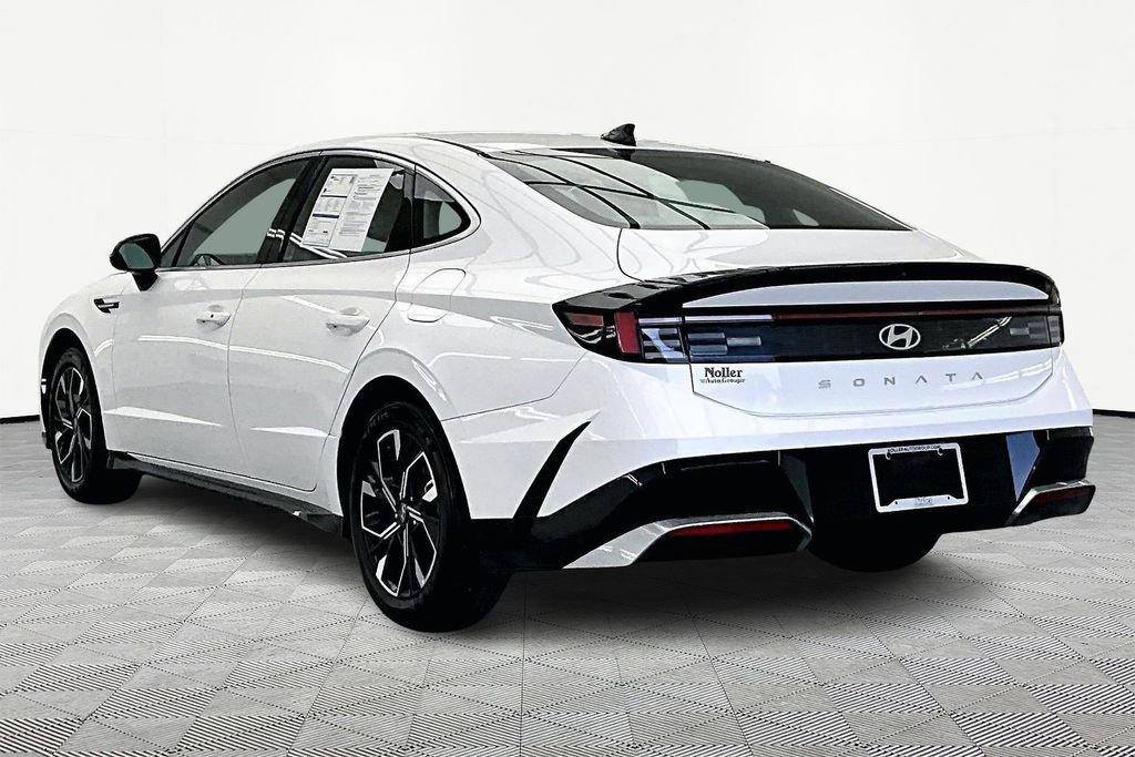 Used 2025 Hyundai Sonata SEL image 2