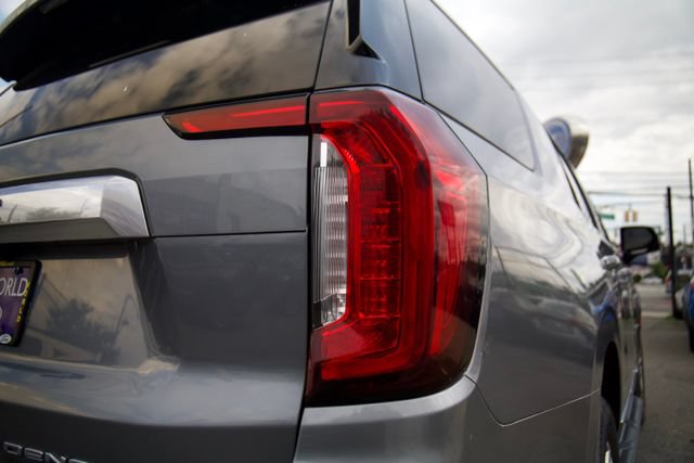 Used 2021 GMC Yukon Denali AWD/4WD image 12