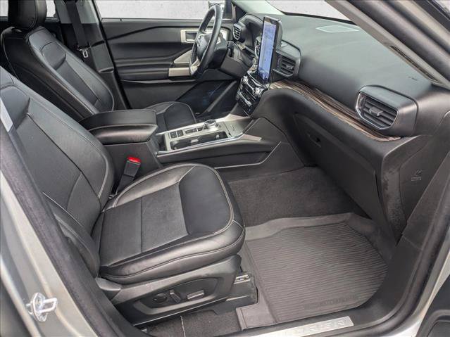 Certified 2023 Ford Explorer Limited w/ Limited Technology Package RWD image 18