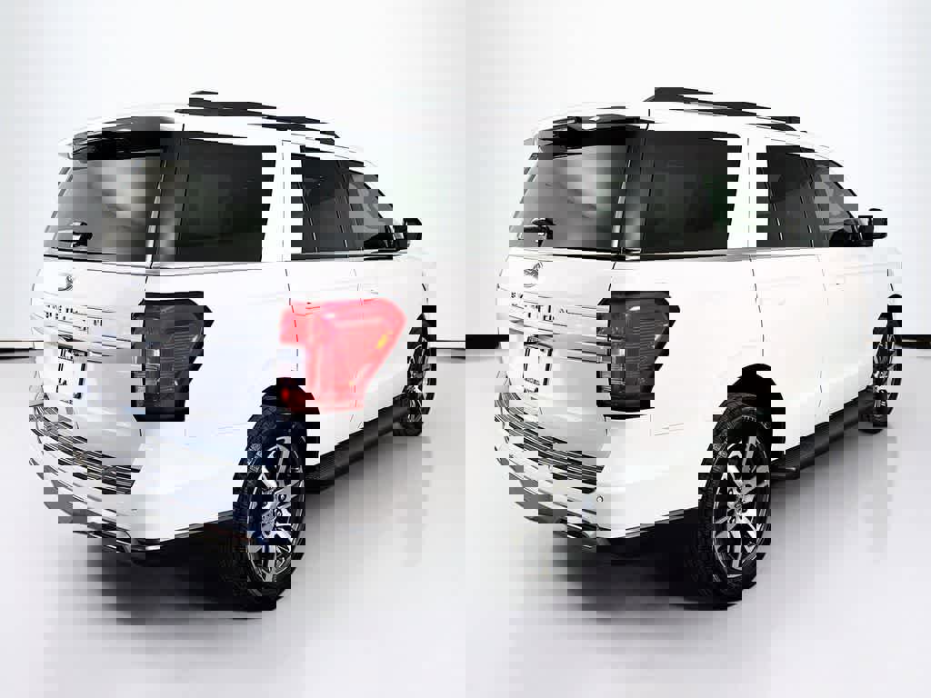 Certified 2024 Ford Expedition XLT image 25