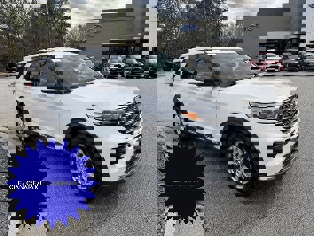 Certified 2020 Ford Explorer XLT image 2