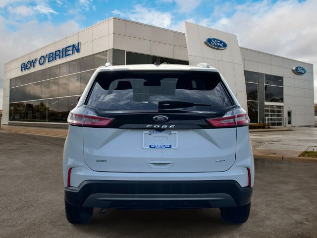 Certified 2024 Ford Edge SEL w/ Convenience Package AWD/4WD image 4