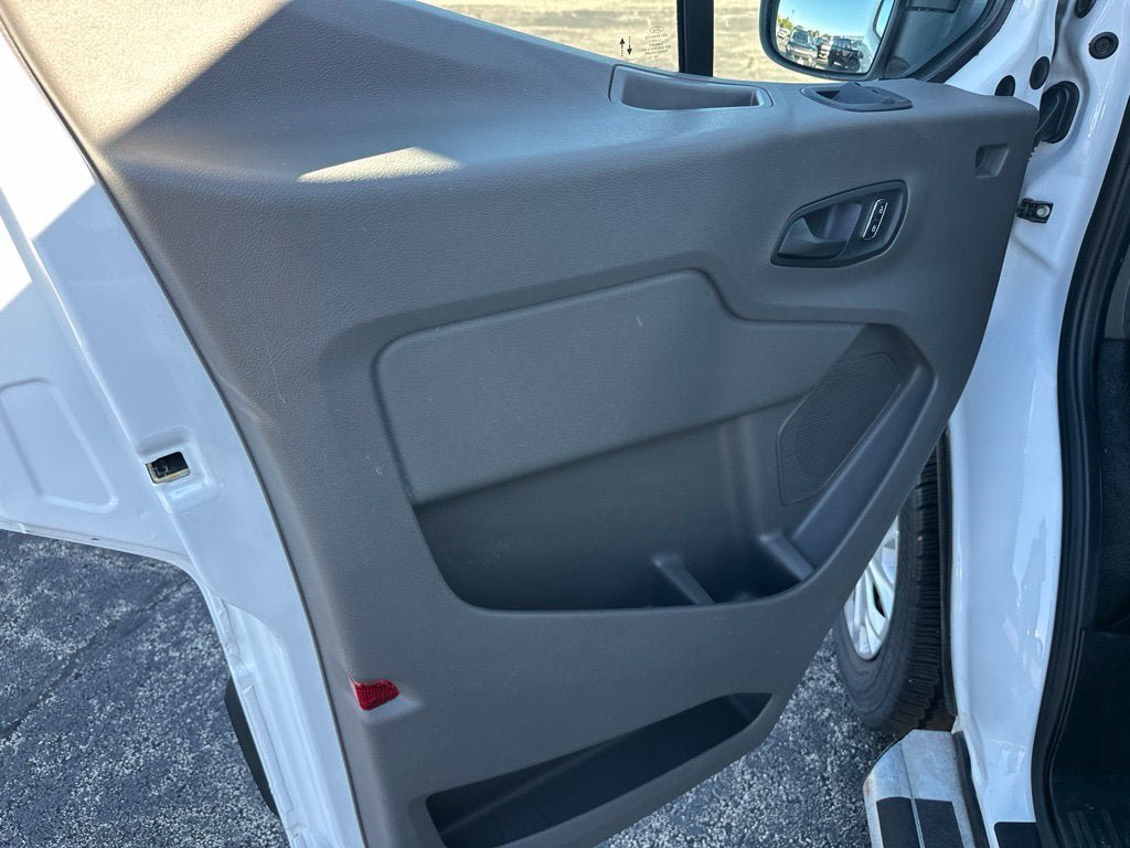 Certified 2025 Ford Transit 250 Low Roof w/ Exterior Upgrade Package RWD image 13