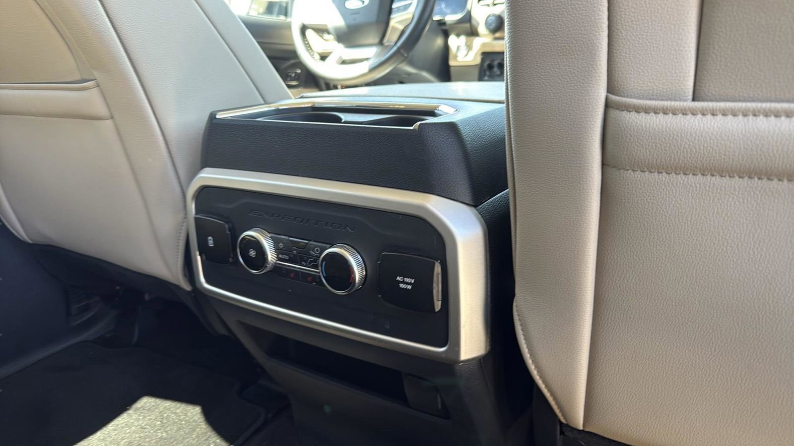 Certified 2023 Ford Expedition Limited image 28