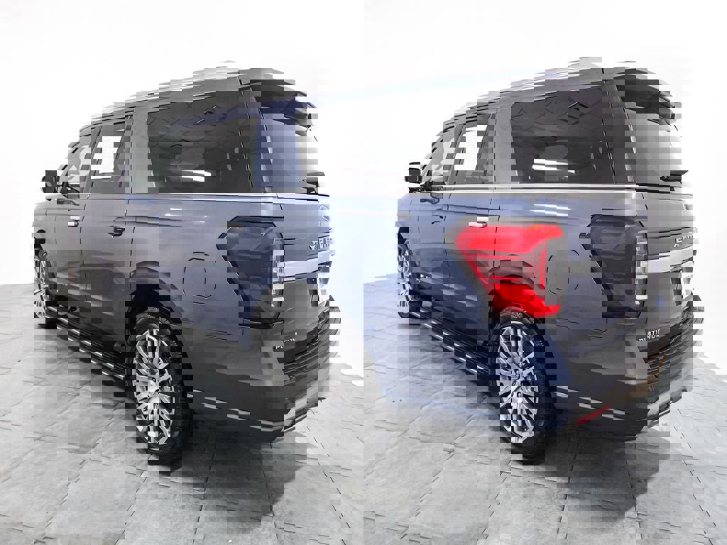 Certified 2023 Ford Expedition Max Platinum image 2