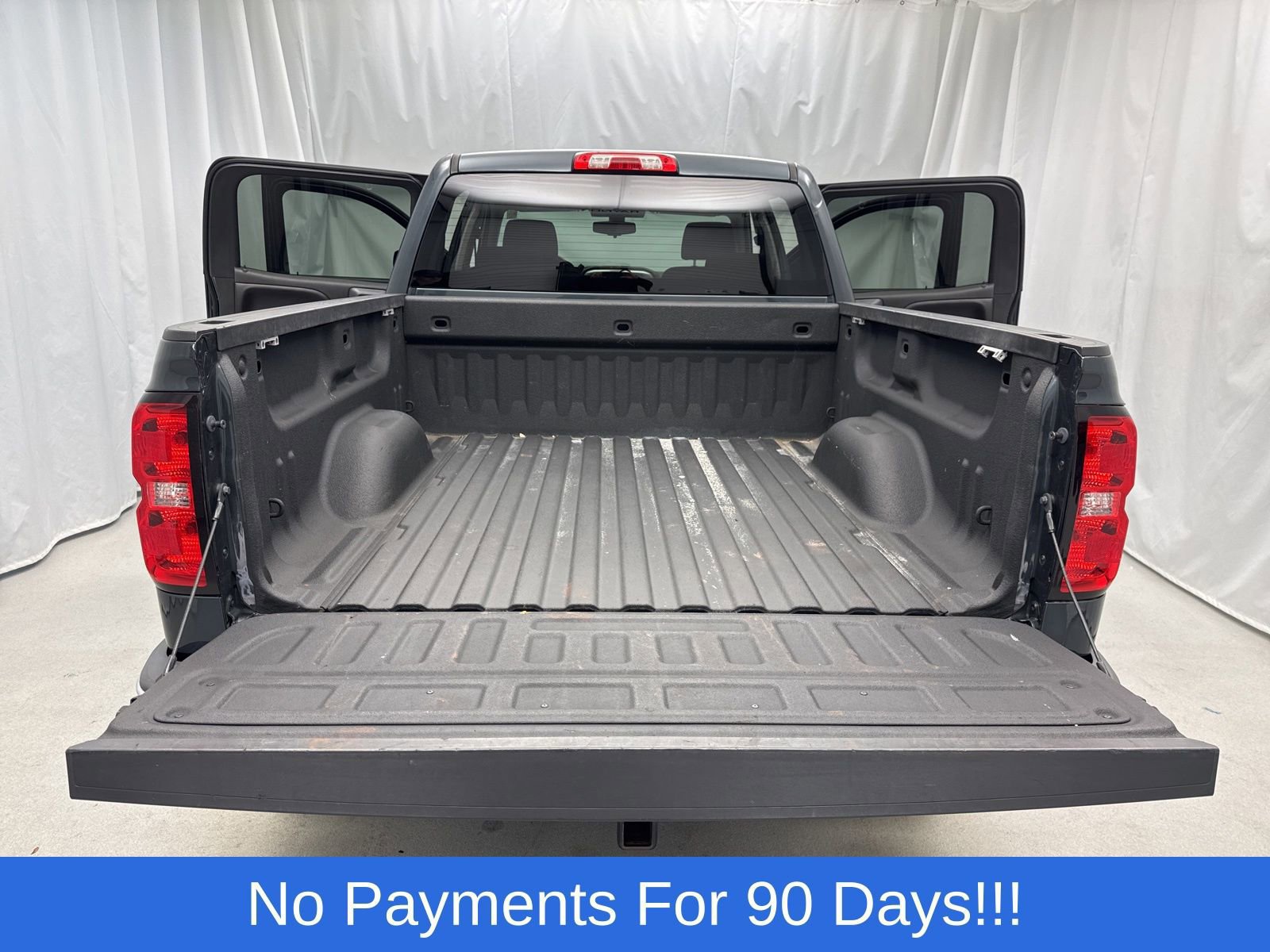 Used 2018 Chevrolet Silverado 1500 LT w/ LT Eassist Package image 39