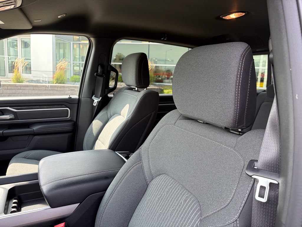 Used 2023 RAM 1500 Big Horn AWD/4WD image 10
