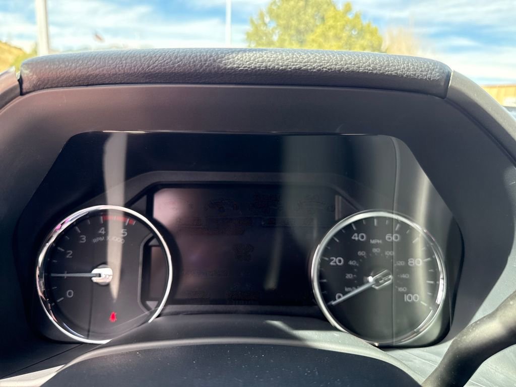 Certified 2022 Ford F450 Platinum w/ FX4 Off-Road Package image 15