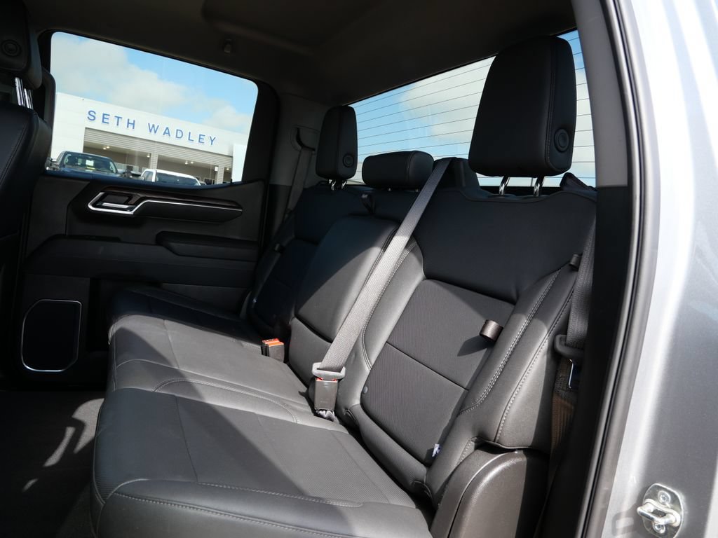 Used 2025 GMC Sierra 1500 SLT AWD/4WD image 17