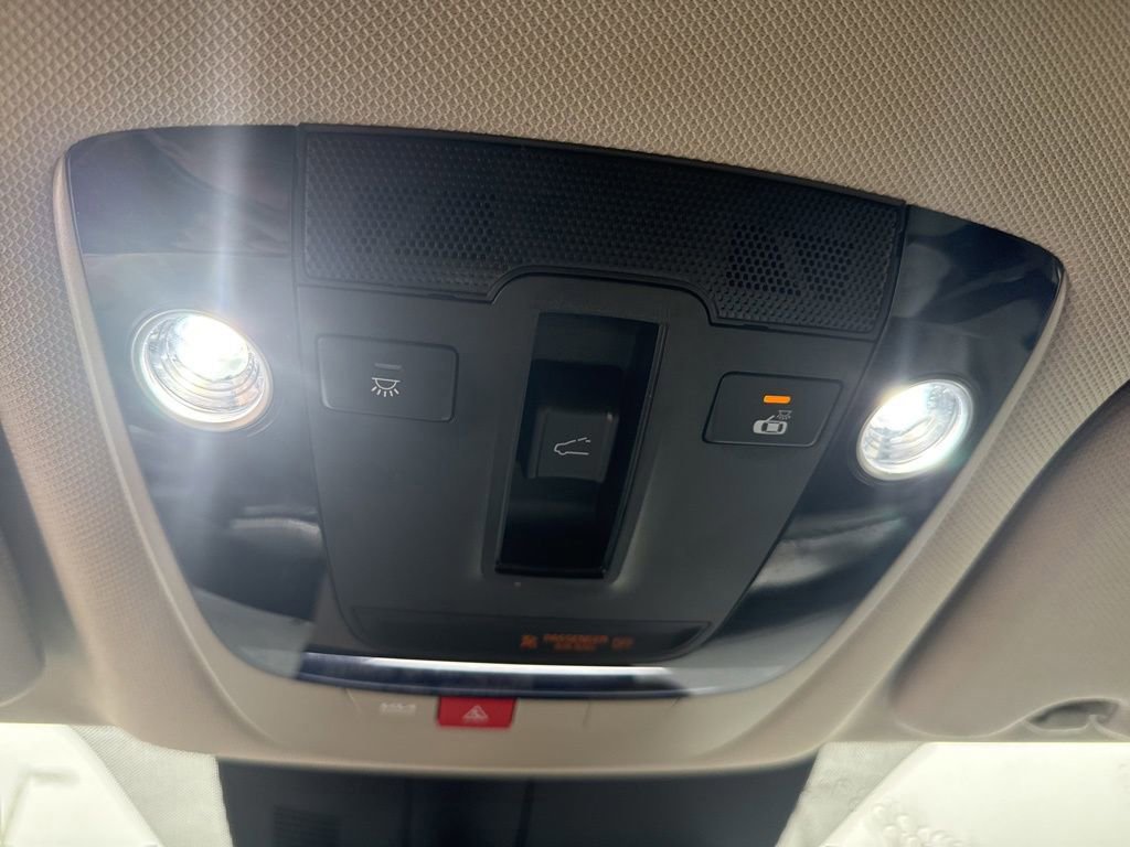 Used 2024 Kia Sorento S w/ Panoramic Sunroof Package image 27