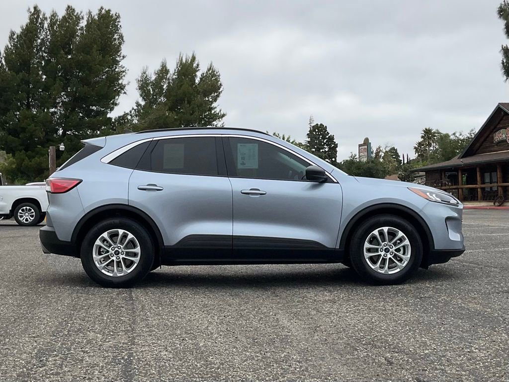 Certified 2022 Ford Escape SE image 15
