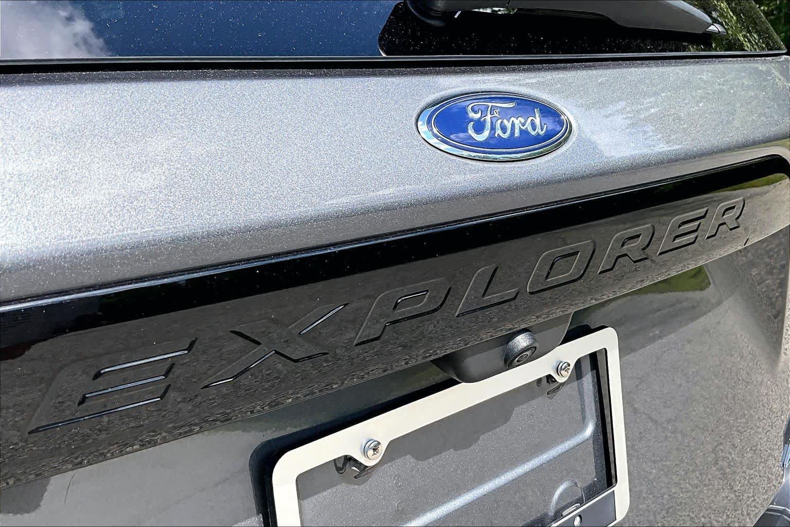 Certified 2023 Ford Explorer ST-Line w/ Class IV Trailer Tow Package AWD/4WD image 33
