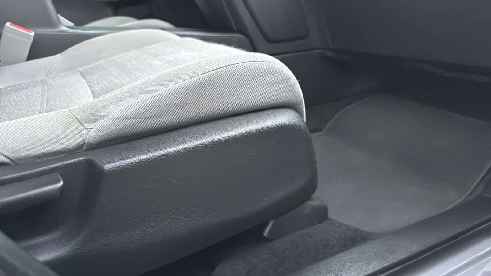 Used 2019 Honda CR-V LX image 24