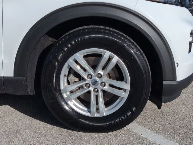 Certified 2024 Ford Explorer XLT w/ Equipment Group 202A image 11