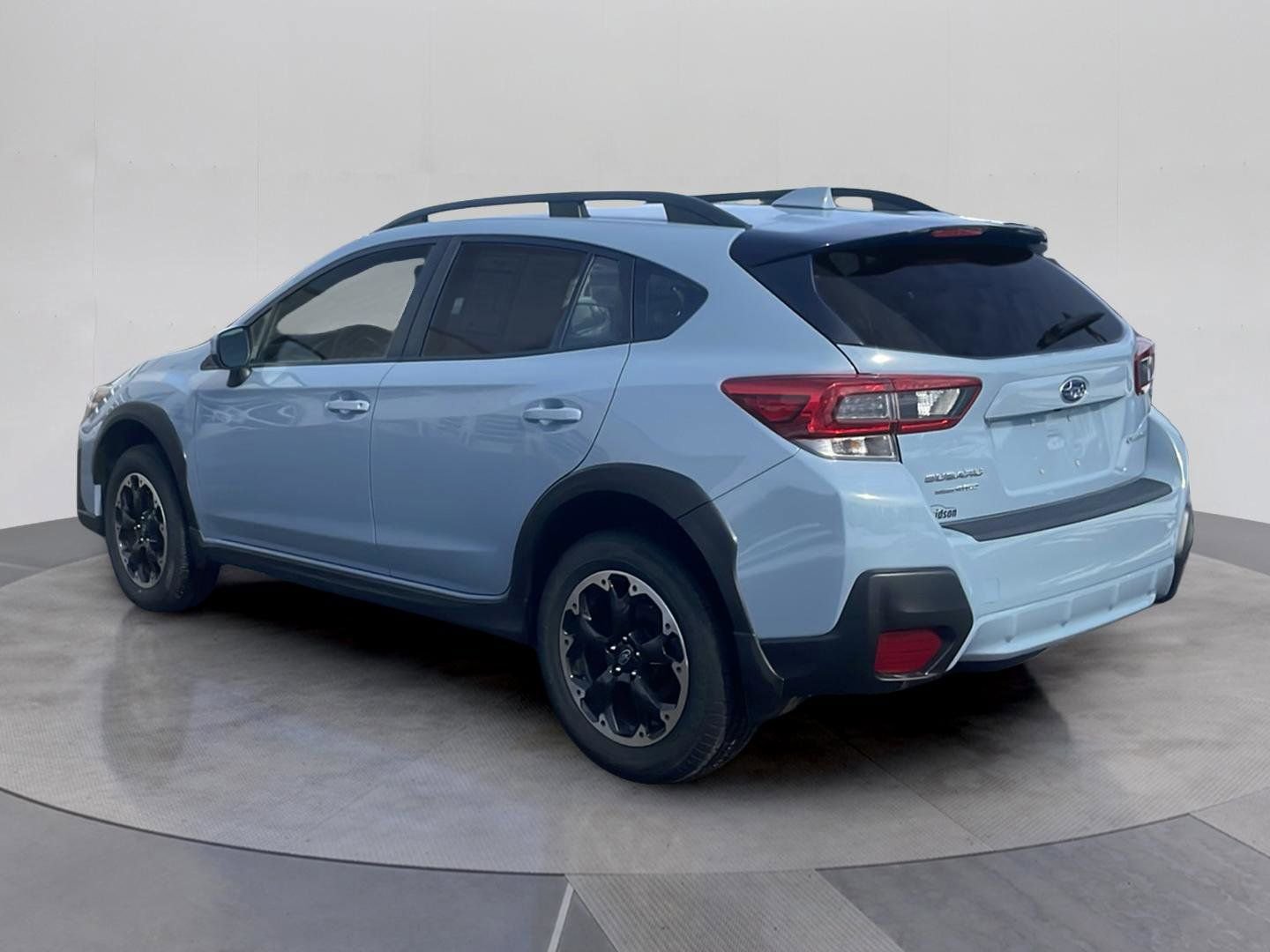 Used 2023 Subaru Crosstrek 2.0i Premium image 3