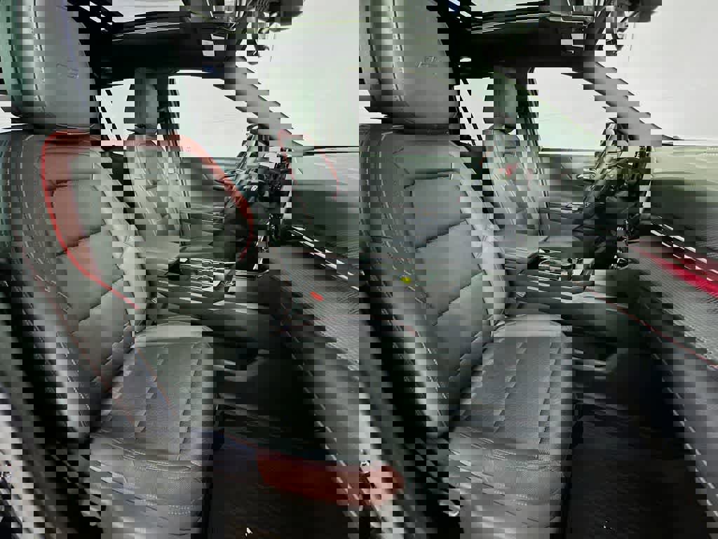 Used 2025 Chevrolet Equinox RS w/ Safety and Technology Package image 17