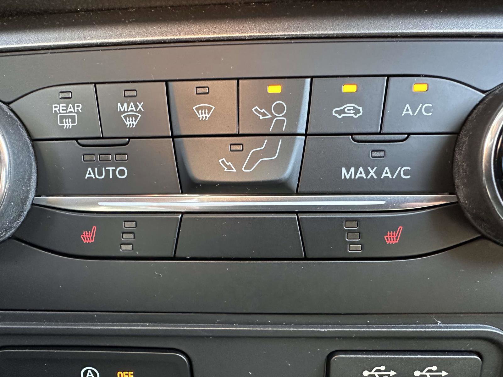 Certified 2019 Ford EcoSport SE AWD/4WD image 26