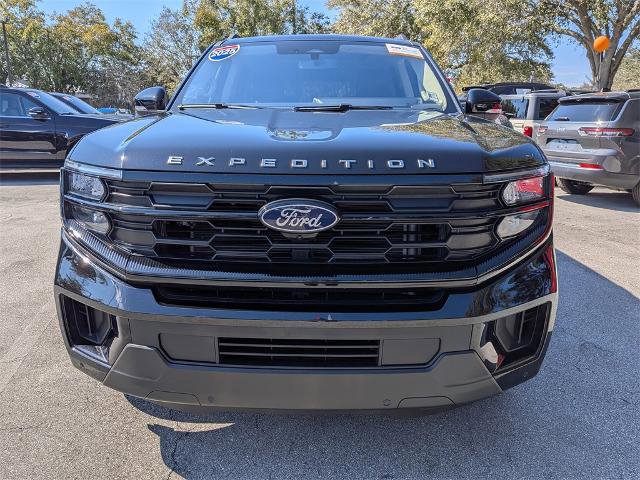 Certified 2025 Ford Expedition Active image 7